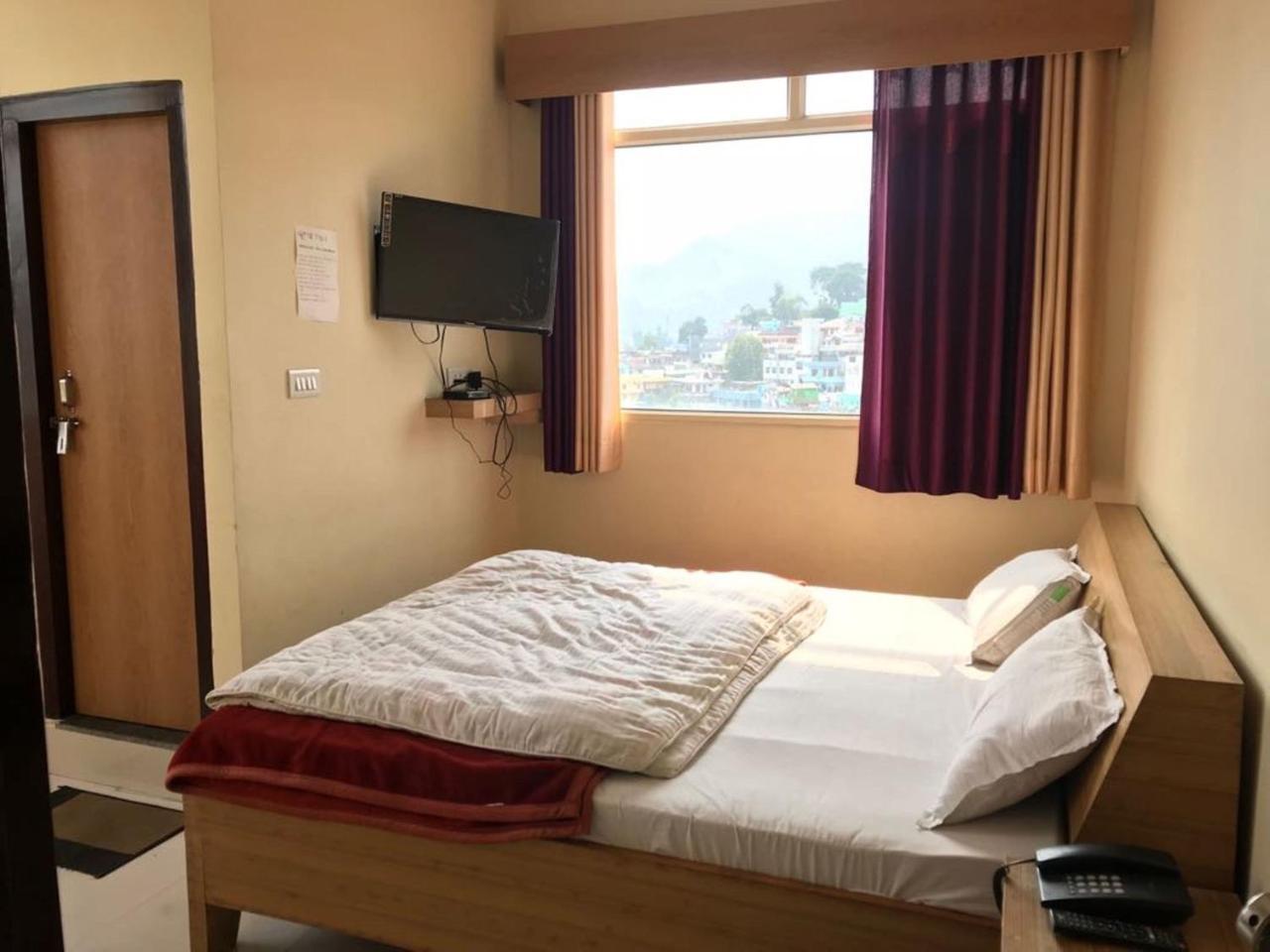 Oyo 37525 Hotel Mall Palace Pithoragarh Экстерьер фото